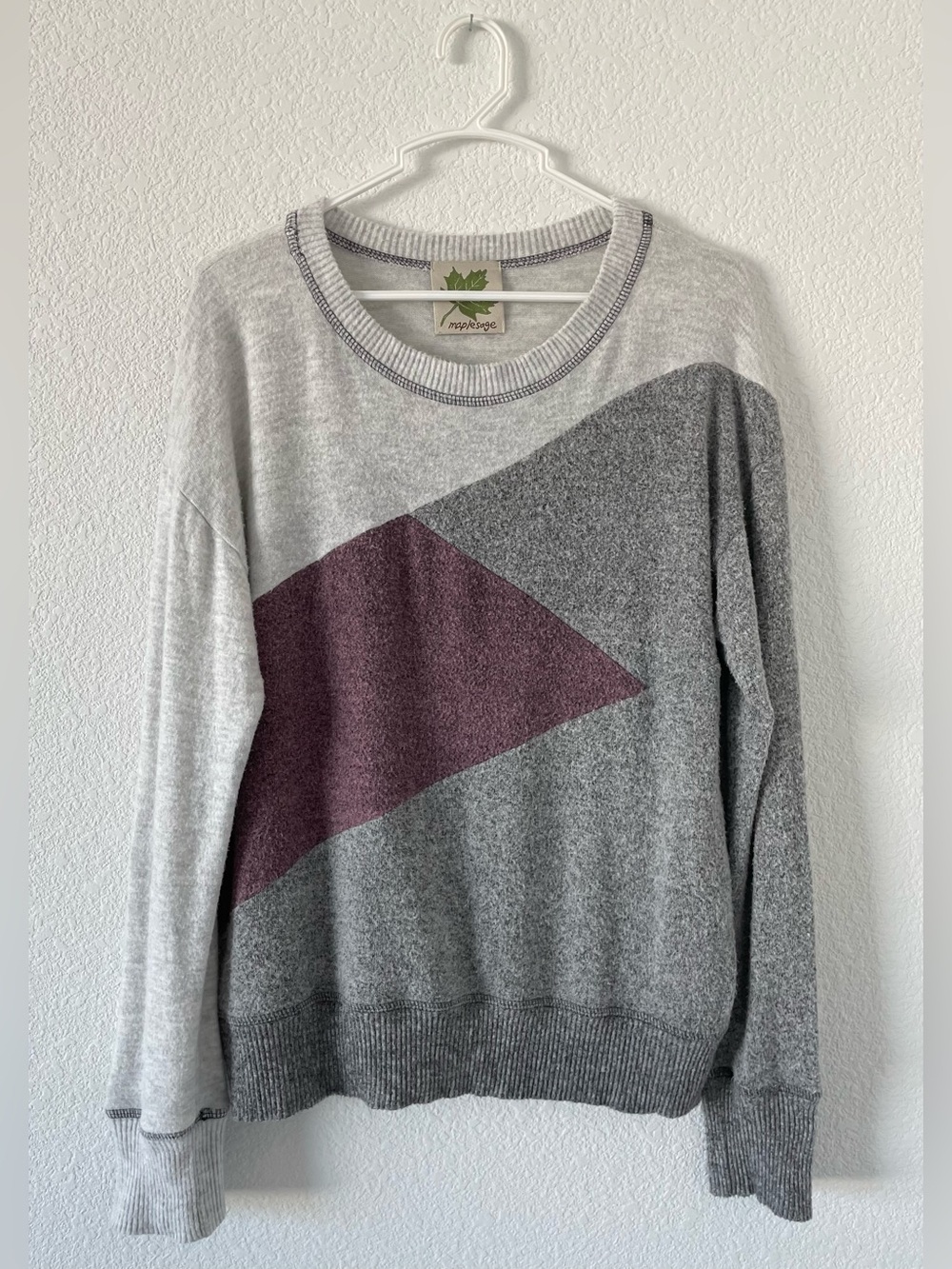 Women’s Crewneck Colorblock Sweater in Gray, Cream & Plum